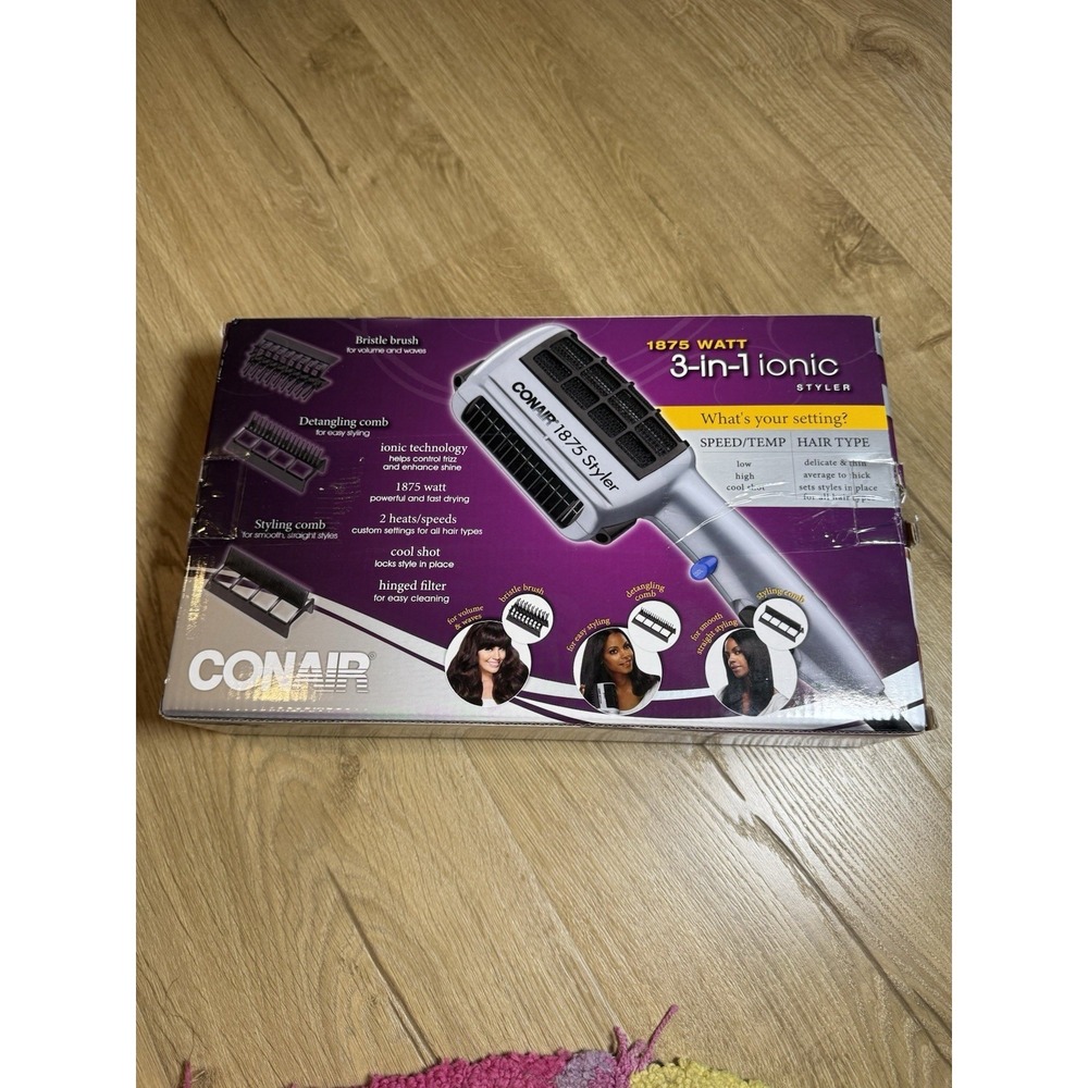 NEW in Box CONAIR 1875 Watt 3 in 1 Ionic Styler Hair Dryer Brush Comb Attachment
